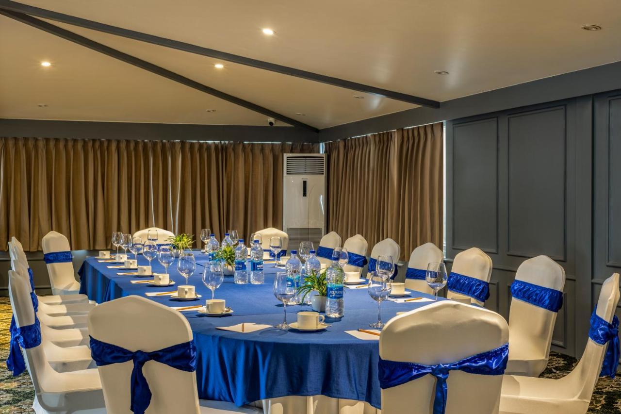 Sarovar Portico Srinagar מראה חיצוני תמונה